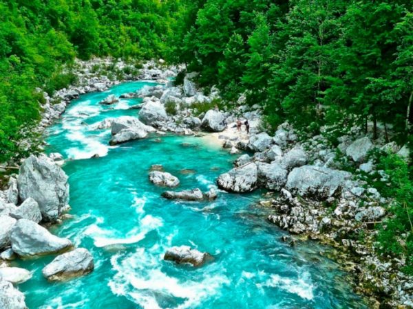 8 лучших мест в Словении, которые вы должны увидеть Река Соча